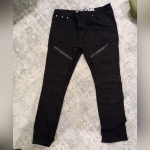 Black skinny jeans